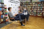 „W poszukiwaniu niezadeptanych miejsc” - spotkanie online z Adamem Robińskim w międzyzdrojskiej bibliotece 