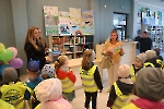 Życzenia od przedszkolaków dla bibliotekarzy z okazji Dnia Bibliotekarza 8 maja 2023 r.